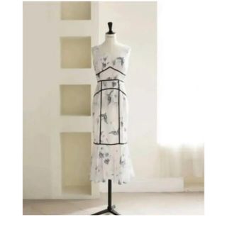 Endless Romance Long Dress herlipto M