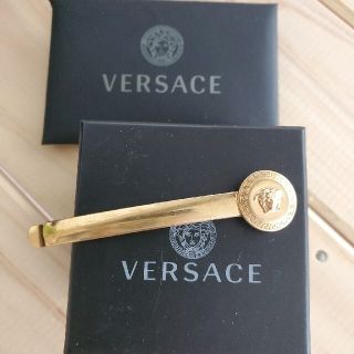 ヴェルサーチ ヘアピンの通販 5点 | VERSACEのレディースを買うならラクマ