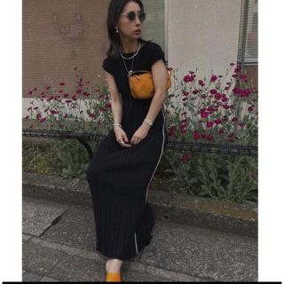 アメリヴィンテージ(Ameri VINTAGE)のLOOP YARN BACK OPEN KNIT DRESS(ロングワンピース/マキシワンピース)