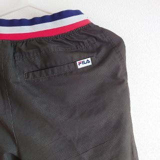 フィラ(FILA)のFILAショートパンツ カーキ色 Ｓ(ショートパンツ)