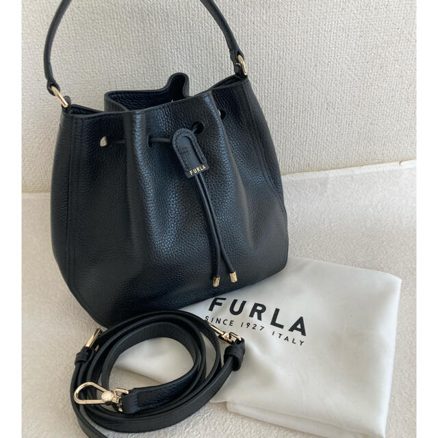 ✨現行極美品✨ FURLA フルラ ショルダーバッグ ミニバッグ アテナ 白