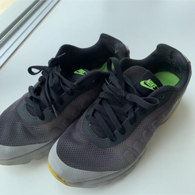 AIR MAX INVIGOR PRINT メンズの靴/シューズ(スニーカー)の商品写真