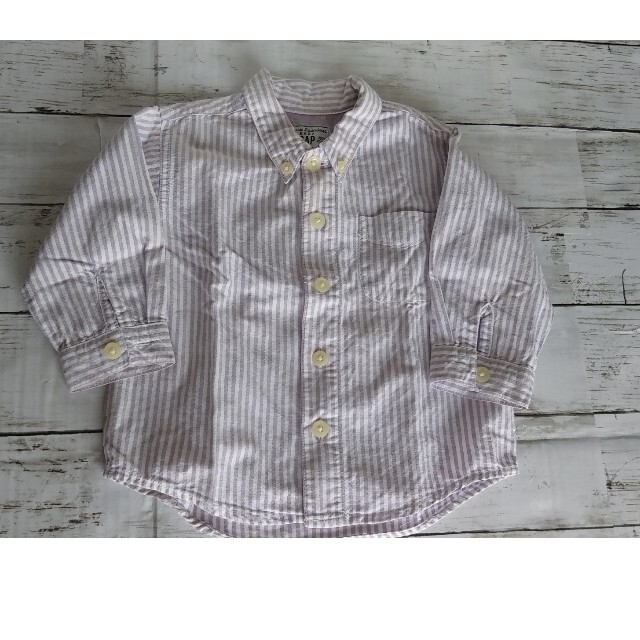 babyGAP(ベビーギャップ)のBaby GAP ボタンダウンシャツ　12～18カ月 キッズ/ベビー/マタニティのベビー服(~85cm)(シャツ/カットソー)の商品写真
