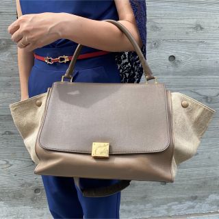 セリーヌ(celine)のめりーめい様専用】セリーヌ トラペーズ ミディアム 2way グレージュ A4可(ハンドバッグ)