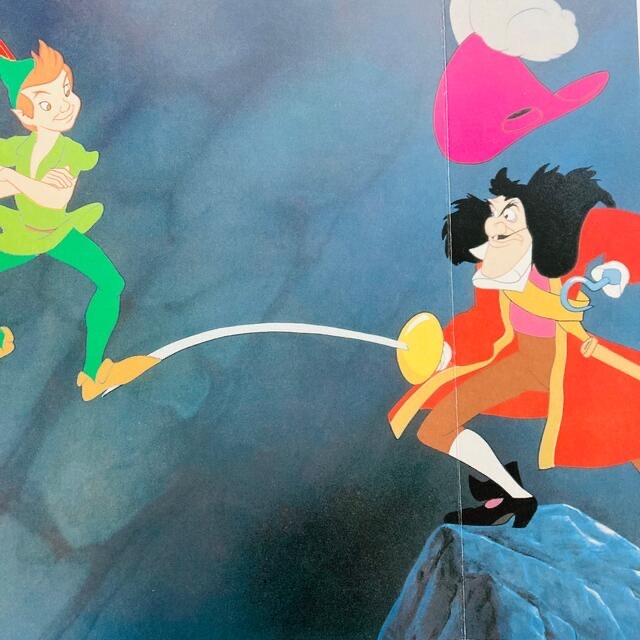 Disney(ディズニー)のファインディングニモ　絵本　ピーターパン　DVD エンタメ/ホビーの本(絵本/児童書)の商品写真