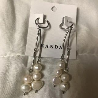 ランダ(RANDA)の新品　RANDA イヤリング(イヤリング)