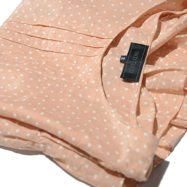 UNTITLED(アンタイトル)の アンタイトル　ドット　コットンシルクの軽い　半袖プルオーバーブラウス　2 レディースのトップス(シャツ/ブラウス(半袖/袖なし))の商品写真