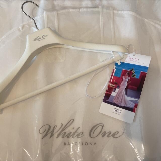 White One マーメイドウェディングドレス　グローブ付 8