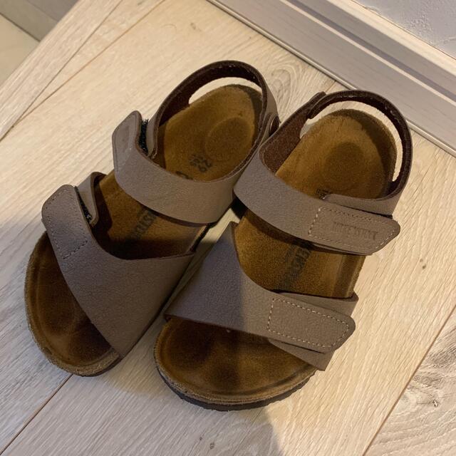 BIRKENSTOCK(ビルケンシュトック)のビルケン キッズサンダル キッズ/ベビー/マタニティのキッズ靴/シューズ(15cm~)(サンダル)の商品写真