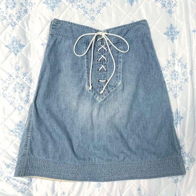 sacai luck(サカイラック)の訳あり✨sacai サカイラック✨バックレースアップデニムスカート M 柔らか♡ レディースのスカート(ひざ丈スカート)の商品写真