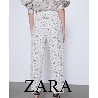 ザラ(ZARA)のZARA 花柄パンツ(カジュアルパンツ)