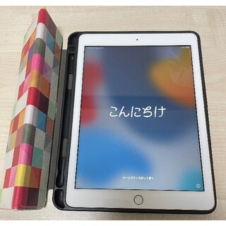 iPad - SIMフリー iPad 第6世代 MR6P2J/A ゴールドの通販｜ラクマ