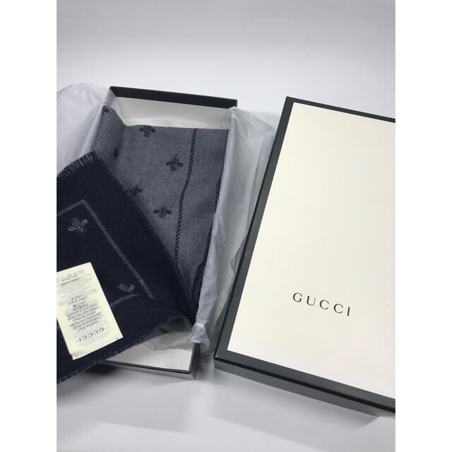 Gucci(グッチ)の定価52800円‼️箱付き❣️GUCCI マフラー　ウールスカーフ　ビー　スター レディースのファッション小物(マフラー/ショール)の商品写真