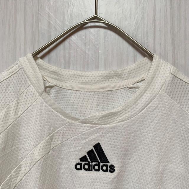 adidas(アディダス)のアディダス半袖ゲームシャツナンバリングセンターロゴワンポイントロゴ メンズのトップス(Tシャツ/カットソー(半袖/袖なし))の商品写真