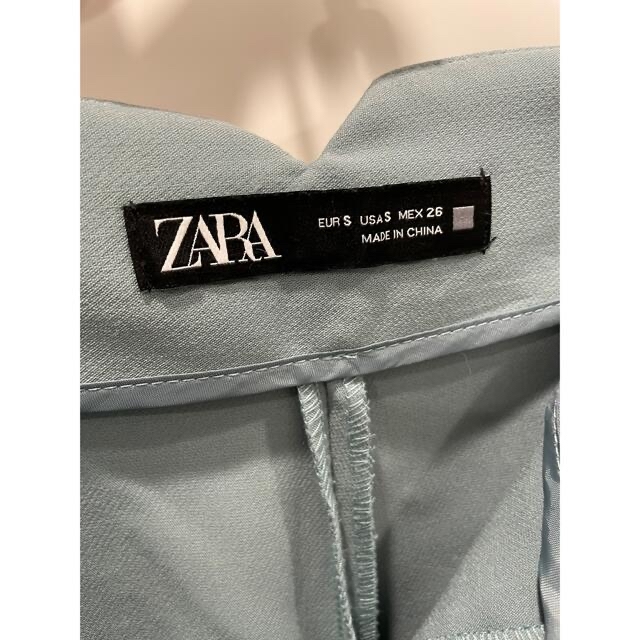 ZARA(ザラ)のZARA テーパードパンツ ハイウエスト ミントグリーン Sサイズ レディースのパンツ(カジュアルパンツ)の商品写真