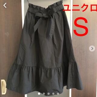ユニクロ(UNIQLO)のユニクロ リボン付き ロングスカート 黒色 S(ロングスカート)