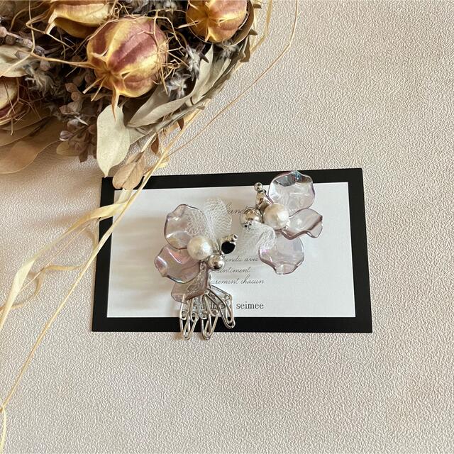 Ameri VINTAGE(アメリヴィンテージ)のclear flower perl pierce  New🎶　フラワーピアス レディースのアクセサリー(ピアス)の商品写真