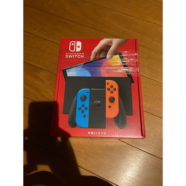 Nintendo Switch(ニンテンドースイッチ)のニンテンドースイッチELモデル エンタメ/ホビーのゲームソフト/ゲーム機本体(家庭用ゲーム機本体)の商品写真