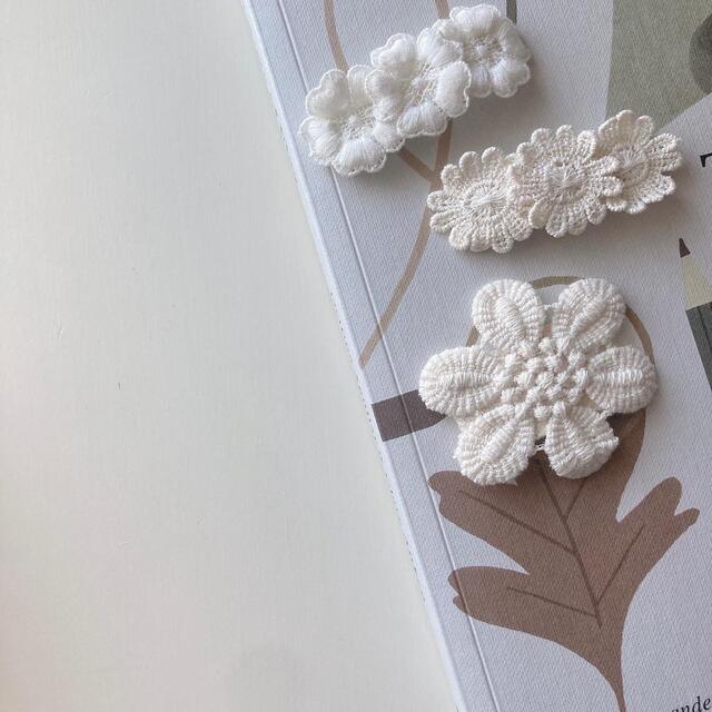 cotton flower pin パッチンピン