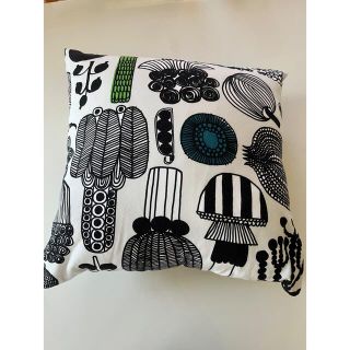 マリメッコ(marimekko)のマリメッコ　クッションカバー(クッションカバー)