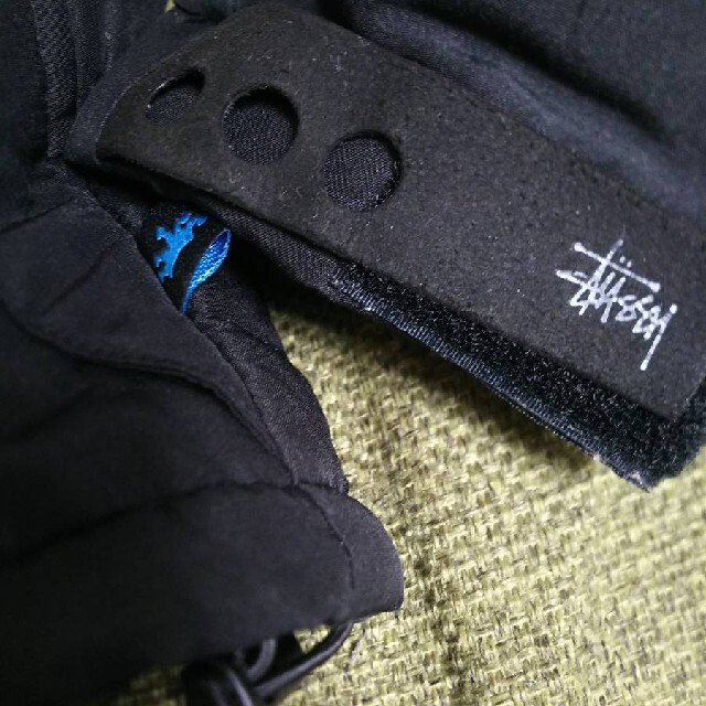 希少STUSSY刺繍ロゴKIDS DOWN JACKETダウンジャケットM/5T 希少STUSSY刺繍ロゴKIDS DOWN JACKETダウンジャケットM/5T