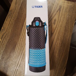 タイガー(TIGER)の新品未使用⭐タイガーステンレス製携帯用魔法びん水筒１Lブラックドット(水筒)