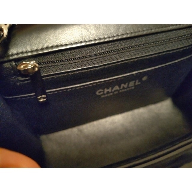 CHANEL(シャネル)のCHANEL♡ミニマトラッセ　ミニフラップバッグ レディースのバッグ(ショルダーバッグ)の商品写真