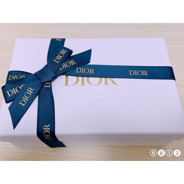 Dior(ディオール)のDIOR Xmas BOX リボンとペーパークッション等のおまけ付き☆ ※再出品 インテリア/住まい/日用品のオフィス用品(ラッピング/包装)の商品写真