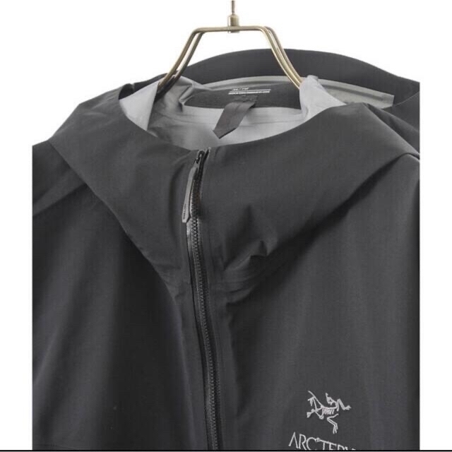 ARC'TERYX(アークテリクス)の22SS完売美品Arc’teryx Beta Jacket S Black メンズのジャケット/アウター(マウンテンパーカー)の商品写真