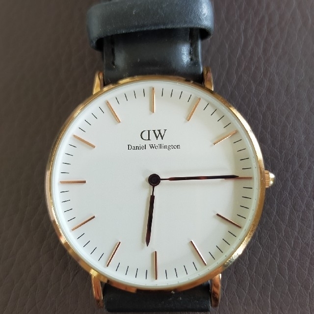 Daniel Wellington(ダニエルウェリントン)のダニエルウェリントン　腕時計　レザーベルト レディースのファッション小物(腕時計)の商品写真