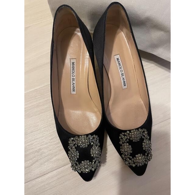 買蔵 杉田 マノロブラニク シルクサテン ハンギシ 37.5 ハイヒール