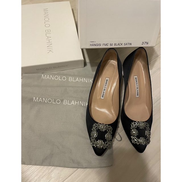 新品未使用　マノロブラニク　ハンギシ　マノロ　manolo パンプス　赤　サテン