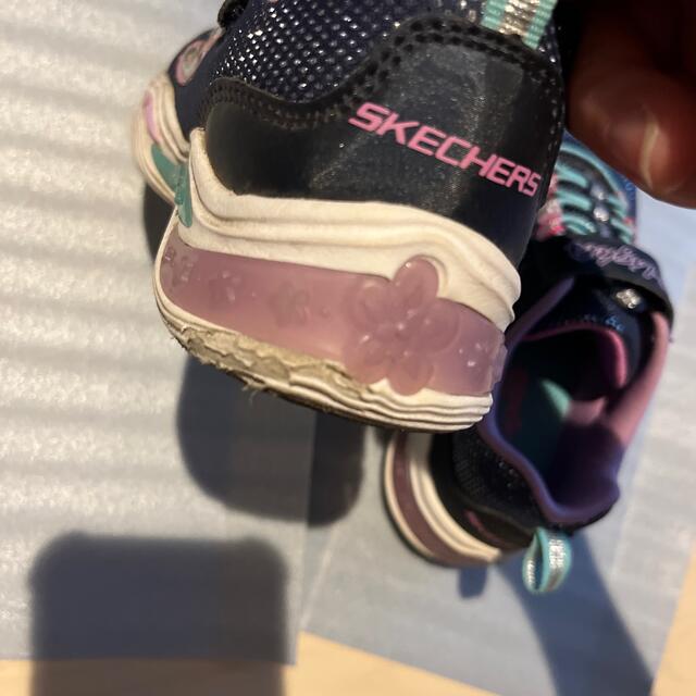 SKECHERS(スケッチャーズ)のスケッチャーズ　光る靴 キッズ スニーカー ジュニアシューズ キッズ/ベビー/マタニティのキッズ靴/シューズ(15cm~)(スニーカー)の商品写真