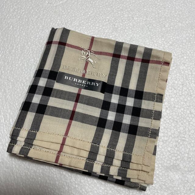 BURBERRY(バーバリー)の⭐️専用です⭐️新品⭐️バーバリー　ハンカチ レディースのファッション小物(ハンカチ)の商品写真