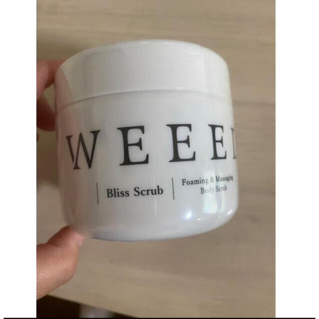 Bliss(ブリス)のweeed ボディスクラブ　360g コスメ/美容のボディケア(ボディスクラブ)の商品写真