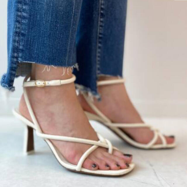 NEOUS STRAP SANDAL ホワイト37