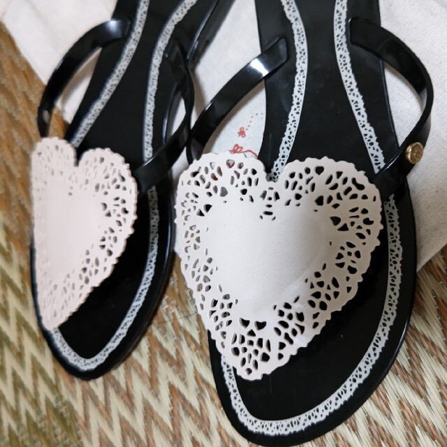 Vivienne Westwood(ヴィヴィアンウエストウッド)の夏までもう少し！！Vivienne Westwood×melissa　サンダル レディースの靴/シューズ(サンダル)の商品写真