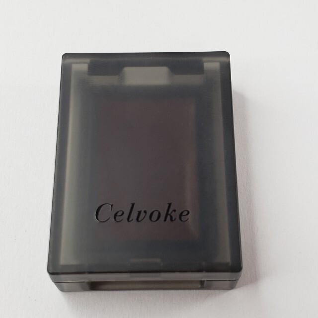 Celvoke(セルヴォーク)のCelvoke セルヴォーク ヴォランタリー アイズ 24 ブラッドレッド コスメ/美容のベースメイク/化粧品(アイシャドウ)の商品写真