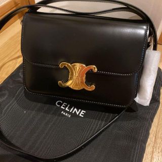 celine - ティーン トリオンフバッグ シャイニーカーフスキン ブラック