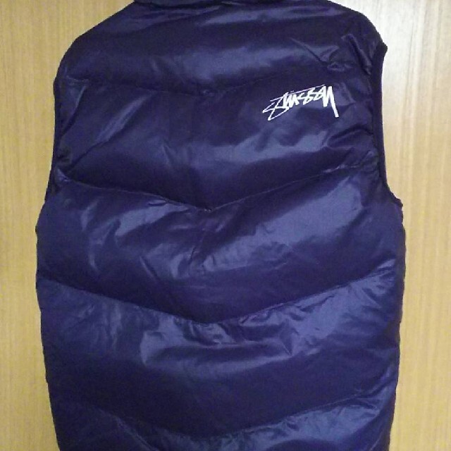 STUSSY(ステューシー)のM/5T希少☆リバーシブル ダウンベスト黒ネイビー濃紺オレンジSTUSSYキッズ キッズ/ベビー/マタニティのキッズ服男の子用(90cm~)(ジャケット/上着)の商品写真