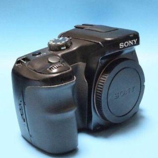 ソニー(SONY)のSONY α100 DSLR-A100【動作確認済】★新品バッテリー★格安美品★(デジタル一眼)