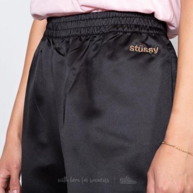 STUSSY(ステューシー)のSTUSSY Leland Satin Pant サテンパンツ S 未使用 レディースのパンツ(カジュアルパンツ)の商品写真