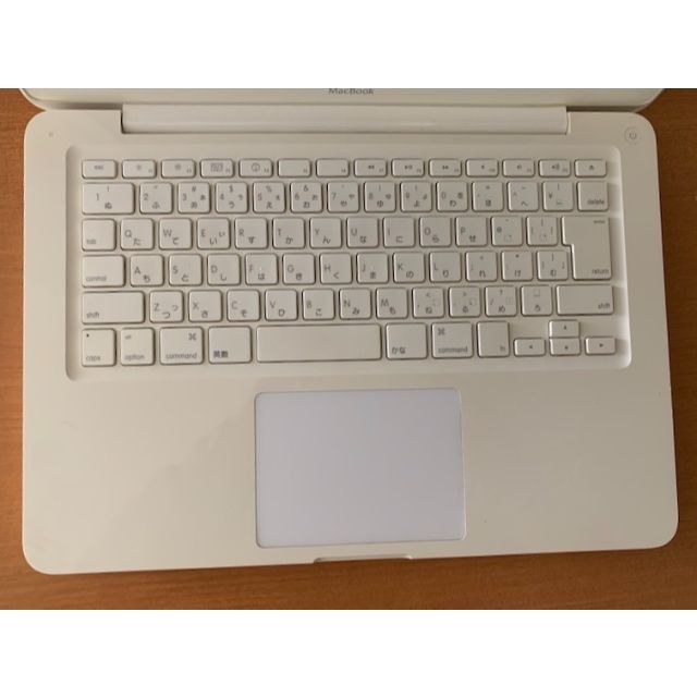 Apple(アップル)の本日限A441人気のMacBook 13白 ジャンク品 スマホ/家電/カメラのPC/タブレット(ノートPC)の商品写真