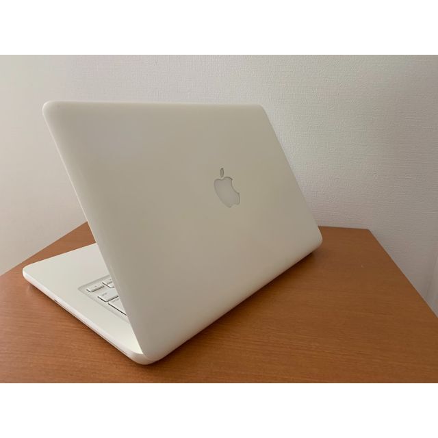 Apple(アップル)の本日限A441人気のMacBook 13白 ジャンク品 スマホ/家電/カメラのPC/タブレット(ノートPC)の商品写真