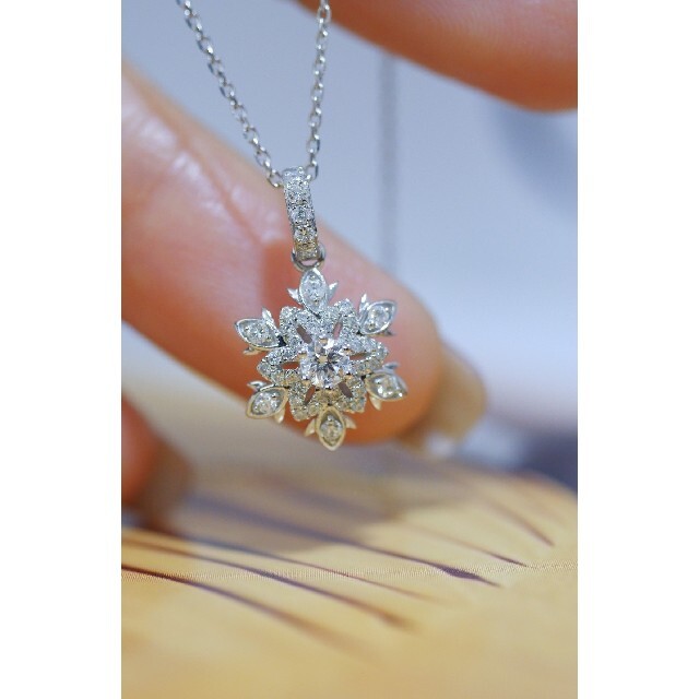 ファッションの 天然ダイヤモンドペンダント0.3ct k18 ネックレス