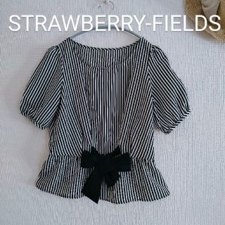 ストロベリーフィールズ(STRAWBERRY-FIELDS)の美品 ストロベリーフィールズ ストライプ リボン 可愛い ブラウス(シャツ/ブラウス(半袖/袖なし))