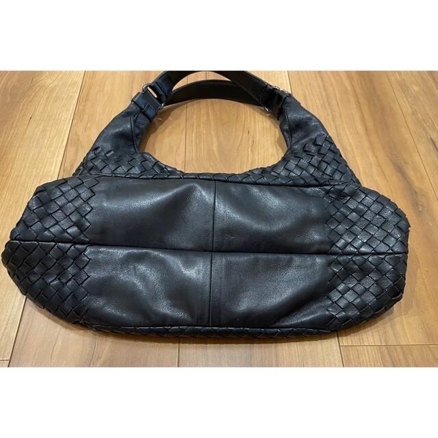 Bottega Veneta(ボッテガヴェネタ)のBOTTEGA VENETA  ボッテガヴェネタ カンパーナ ショルダーバッグ  レディースのバッグ(ハンドバッグ)の商品写真