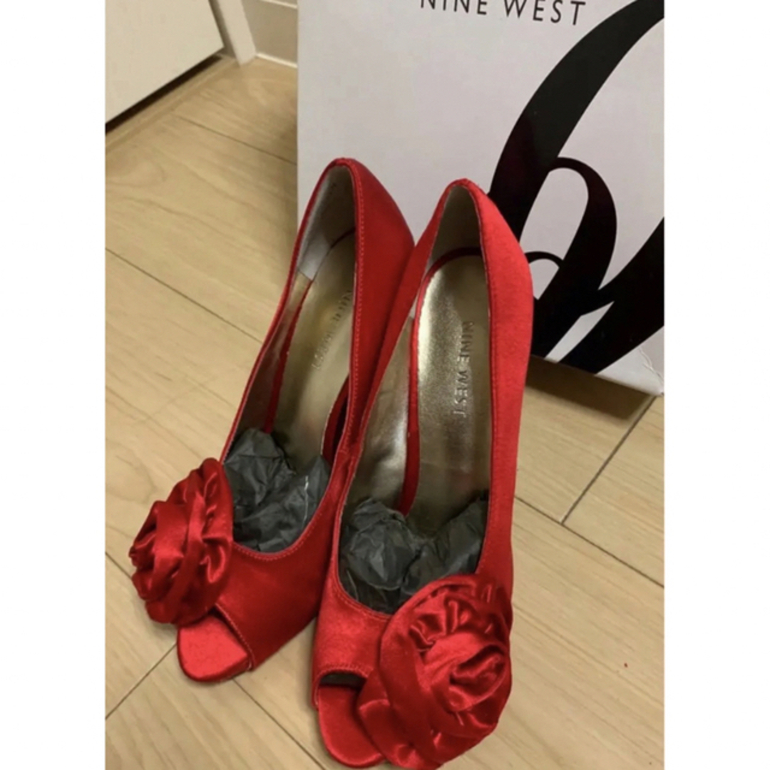 NINE WEST(ナインウエスト)の8/8〆◎貴重ナインウエスト海外高級ブランド靴ヒールパンプス薔薇パーティー可愛 レディースの靴/シューズ(ハイヒール/パンプス)の商品写真