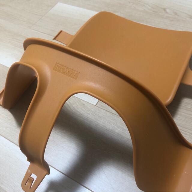 Stokke(ストッケ)のストッケ　トリップトラップ　ベビーセット インテリア/住まい/日用品の椅子/チェア(ダイニングチェア)の商品写真