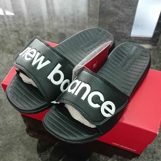 ニューバランス(New Balance)の新品☆ニューバランス シャワーサンダル BK 22.0㎝ ブラック 黒 ロゴ 白(サンダル)